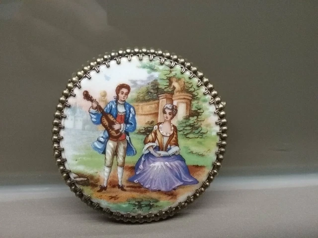 Broche Médaillon Ancienne Limoges - Porcelaine De Limoges Scène Galante - French Brooch