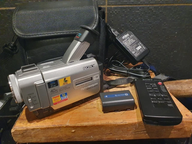 Camara De Video Sony Dcr Hc-26 Mini Dv Handycam Digital