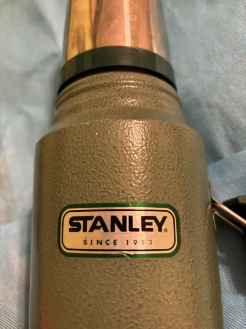 Stanley Classic Vintage Vacuum Thermos Bottle Insulated 1.1 Qt  1.0 L 20-00554