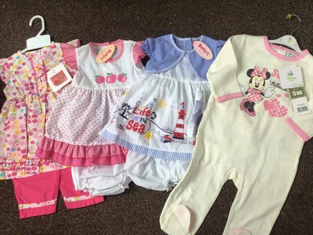 Bundle of baby girls summer clothes dress sets x 4 Size 12-18 months