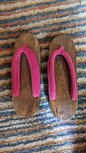 RARE INFRADITO LEGNO NATURALE ROSA GIAPPONESE GETA, KIMONO YUKATA INFRADITO ZORI 23,5cm