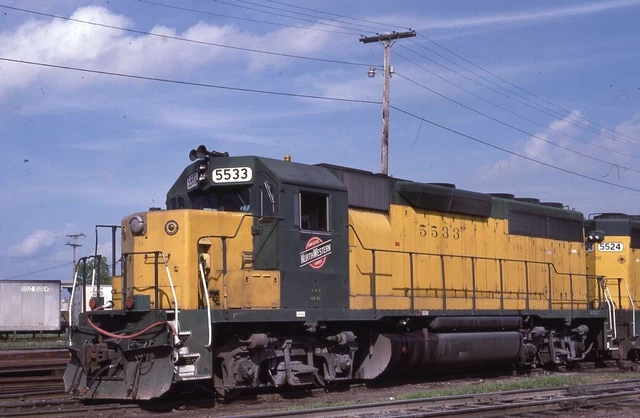 CNW CHICAGO NORTH WESTERN Railroad Train Locomotive GREEN BAY WI Photo Slide