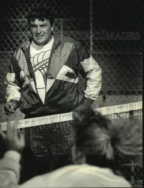 1990 Press Photo David Steinbach, Brookfield Central High School Tennis Coach.