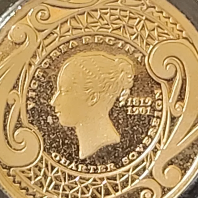 Sovereign Gold bullion coin VICTORIA Regina UNC BU  Elizabeth II 1/4 Sovereign