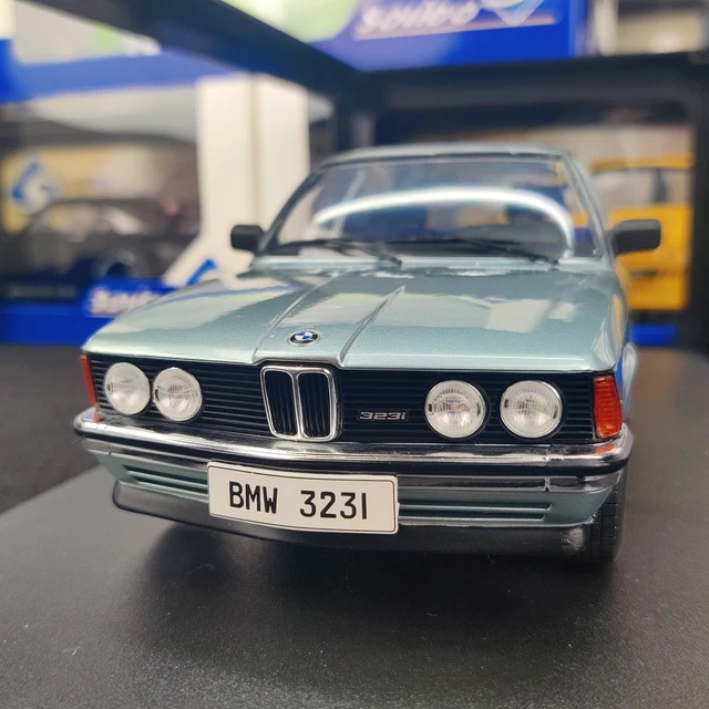 BMW 1602 1971 Rouge Solido 1/18 Miniature Neuve Sous Blister - Série Street