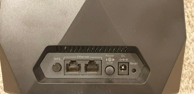 NETGEAR Nighthawk X6 EX7700-100UKS Estensore di gamma WiFi - AC 2200, Tri-band 3