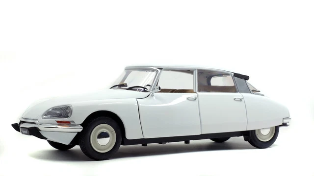 CITROËN D Spécial (DS) 1972 Blanche - 1:18 SOLIDO S1800705