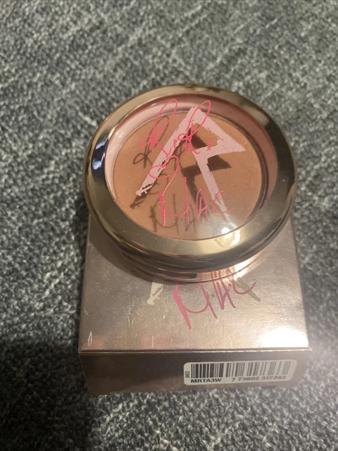 RiRi Hearts MAC Bad Girl Gone Bueno Raro Rubor