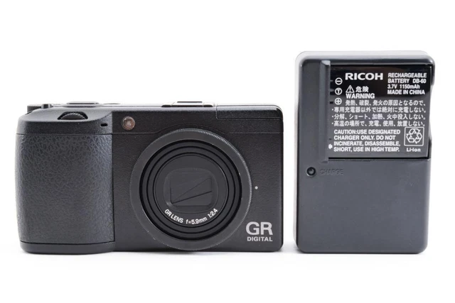 Number Of Shots 1379 Times Ricoh Gr Digital Ii Japan