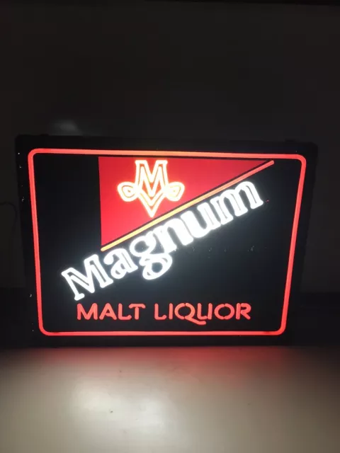 https://www.picclickimg.com/BVAAAOSws0djYDV6/Magnum-Malt-Liquor-Light-Up-Bar-Sign-by.webp