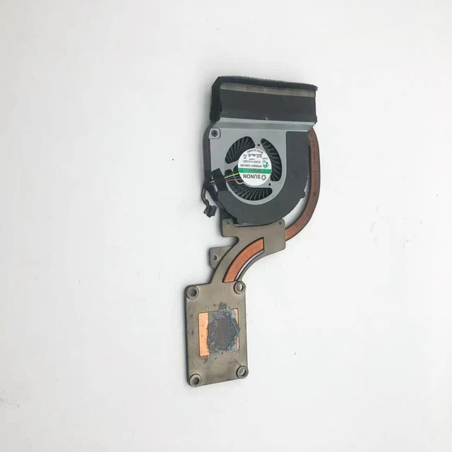 Ventola di raffreddamento della CPU/dissipatore di calore utilizzato Ventola di raffreddamento della CPU/dissipatore di calore utilizzato