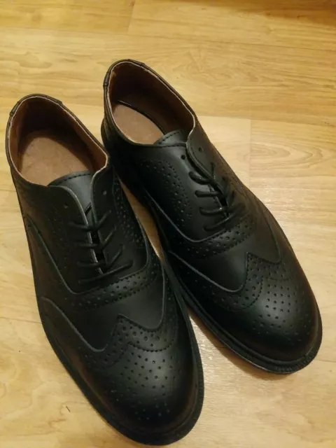 Chaussures de sécurité de ville en cuir de la marque Upower S3 SRC Taille 41