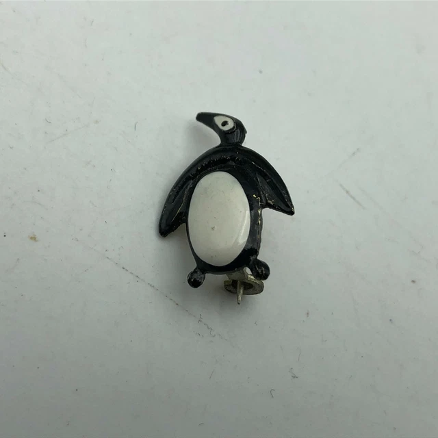 Cute Little Vintage Penguin Pin Brooch Black + White  S6