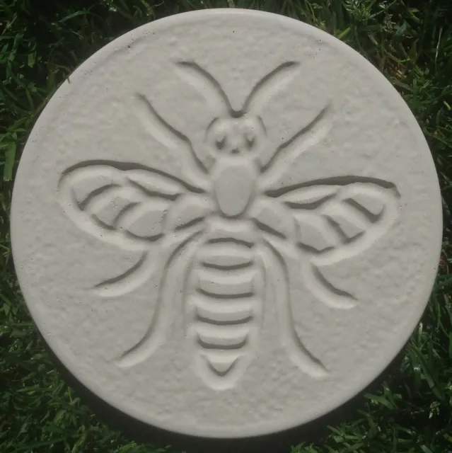 Bee Stepping Stones - Garden Path Patio - Round - White