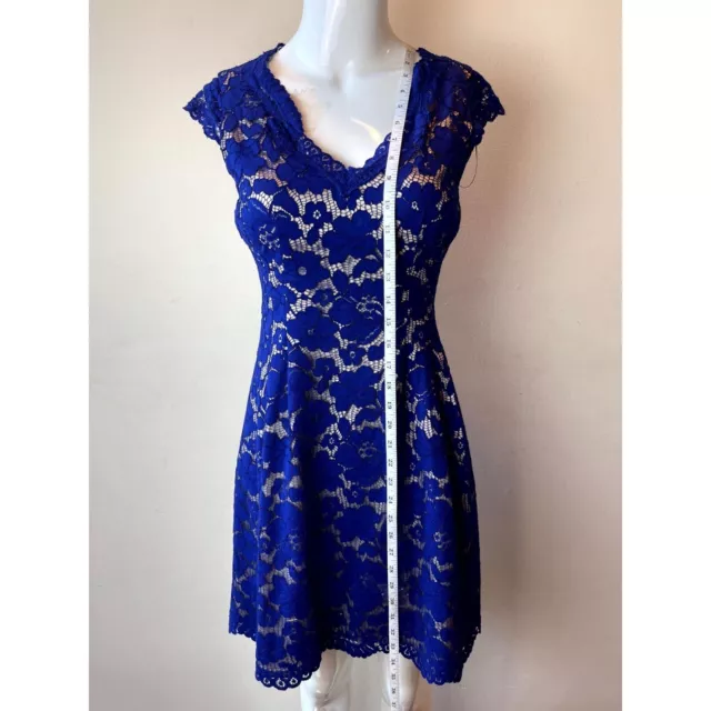 Vince Camuto Womens Lace Fit & Flare Dress V Neck Scalloped Floral Navy Size 0P 3