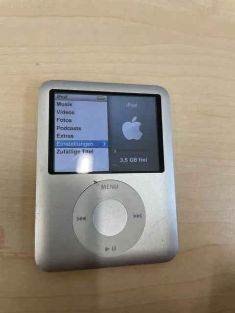 Apple iPod nano 3. Gen silber  A1236  4 GB  - einwandfrei