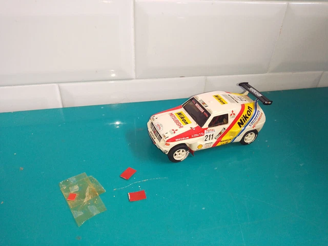 Kit Montage Provence Moulage - Mitsubishi Pajero Paris Dakar 2004 - 1/43 Résine