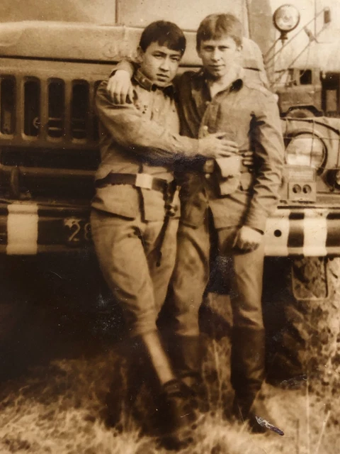 1960s Two Handsome Guys Hugging Snapshot Soldiers Red Army Gay int Vintage Photo