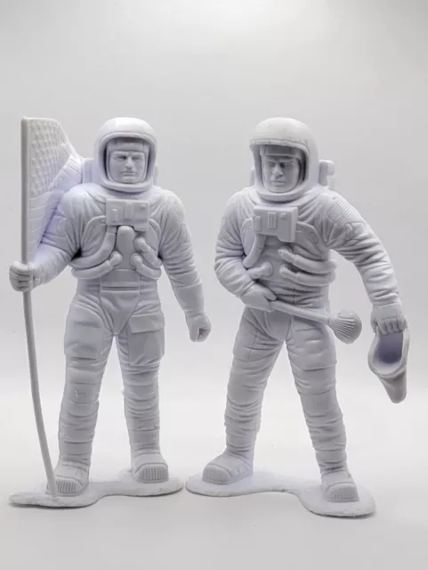 Louis Marx Astronauts In Great Condition Original White Plastic 1970