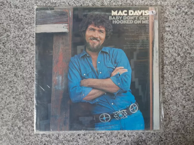 Mac Davis – Baby Don't Get Hooked On Me (KC31770) 1972 (LP) - Canadian Pressing