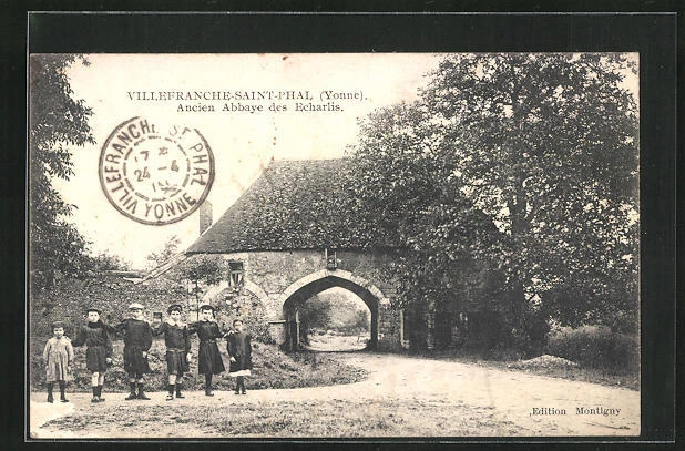 CPA Villefranche-Saint-Phal, former Abbey of Echarlis 1919