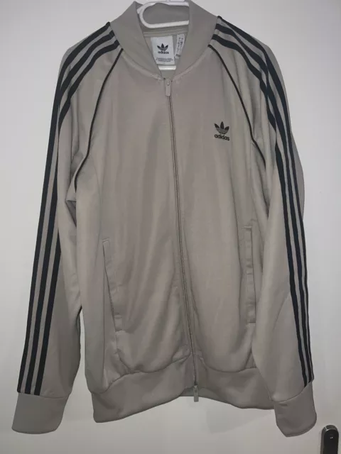 Survêtement Adidas Neuf