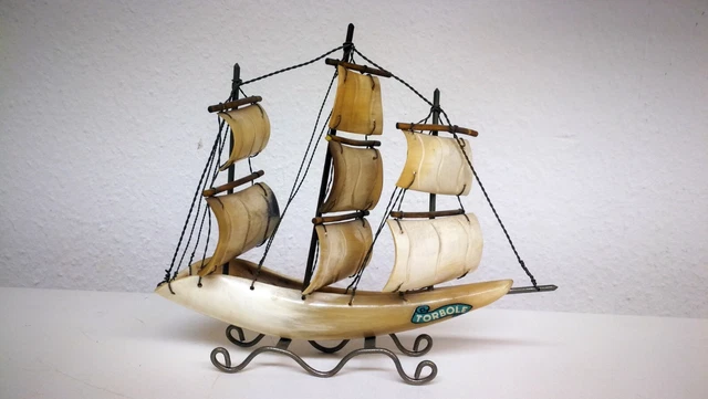 Segelschiff 3 Master aus Horn Torbole Gardasee Italien Top Zustand Segelschiff 3 Master aus Horn Torbole Gardasee Italien Top Zustand