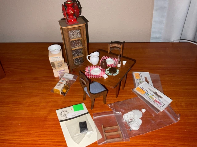 Vintage Doll House Furniture: Room Idea’s The Eat in Kitchen  1:12