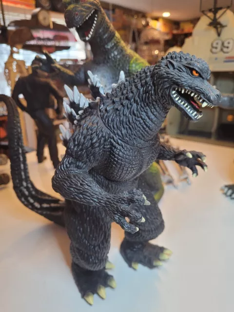 Bandai - Godzilla 11" Movie Monster Vinyl Action Figure - 2007