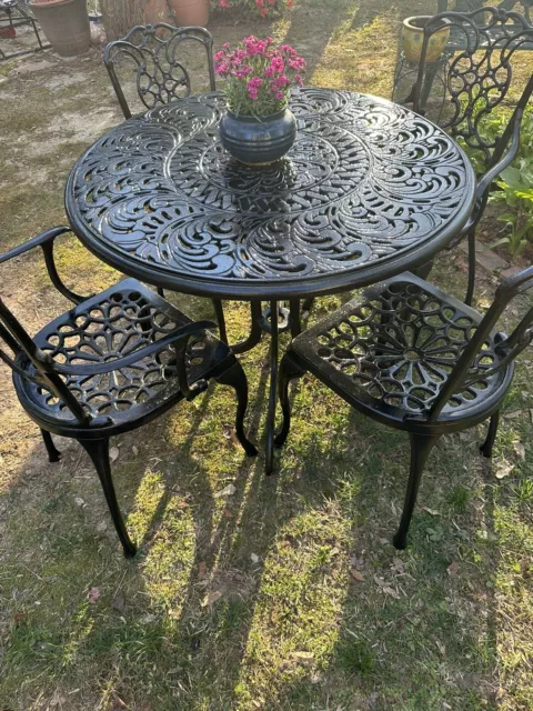 Cast Aluminum Patio Set