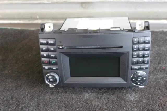 Mercedes-Benz A-Klasse W 169 Mopf  Radio Audio 20 MF2830  A 169 870 58 94