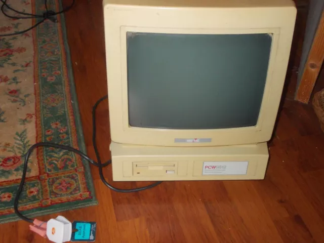 Ordinateur AMSTRAD PCW9512 à réparer