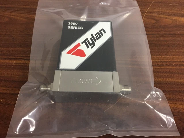 Tylan Model FC-2952MEP5, 200 SCCM, Gas: Ar, Mass Flow Controller