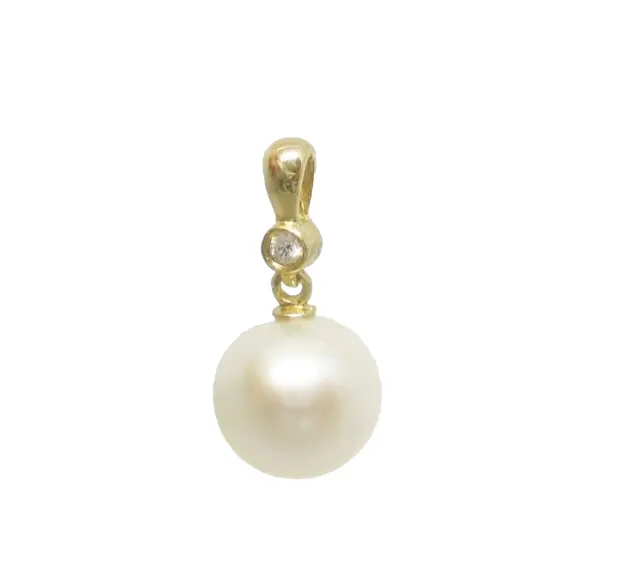 Lovely Solid 14KT Gold Diamond & Cultured 9.83 mm Akoya Pearl Pendant