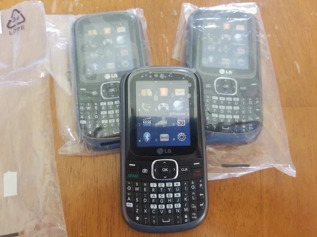 LG Dummy Display Fake Phone use for Toys or Crafts 3 total phones **KIDS**