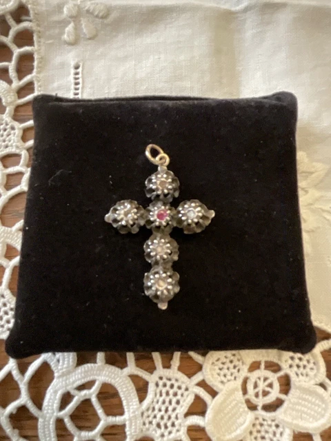 Croix Pendentif Ancienne XIXe - Or Rose, Argent, Diamants Et Rubis - Style Provençal