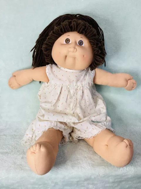 Coleco - Vintage 80’s Cabbage Patch Kids - Brunette Girl Doll, Brown Eyes
