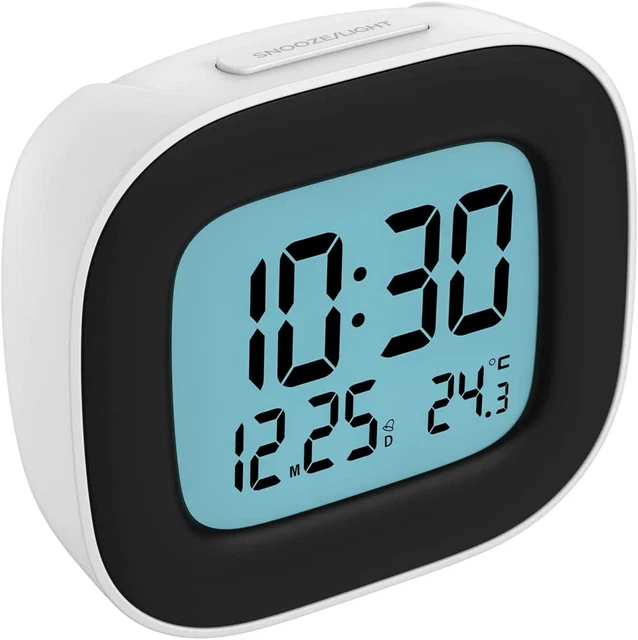 Réveil de voyage numérique à écran ACL 24 heures avec jour, date, température, alarme et rétroéclairage, couleurs variées Marathon | Home Hardware Réveil de voyage numérique à écran ACL 24 heures avec jour, date, température, alarme et rétroéclairage, couleurs variées Marathon | Home Hardware