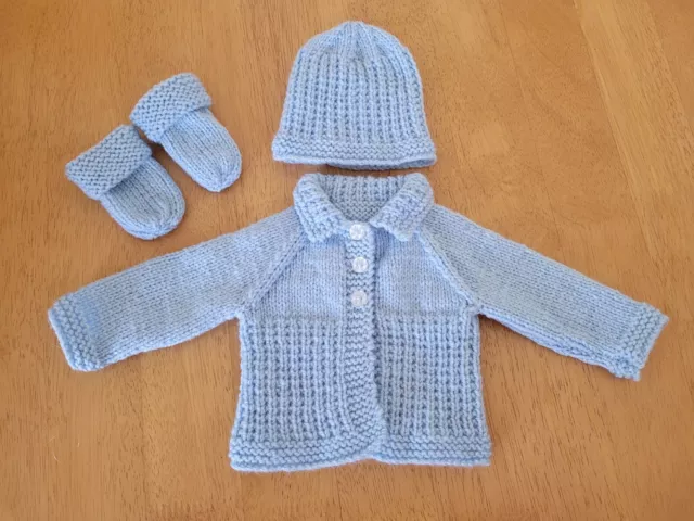 Nuovo - Cardigan, cappello e guanti bambino lavorato a mano, piccolo neonato - blu