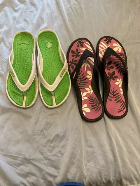 LOT OF 2 Coach Womens Turn Lock Flip Flops Sandals Size 9 Colorful