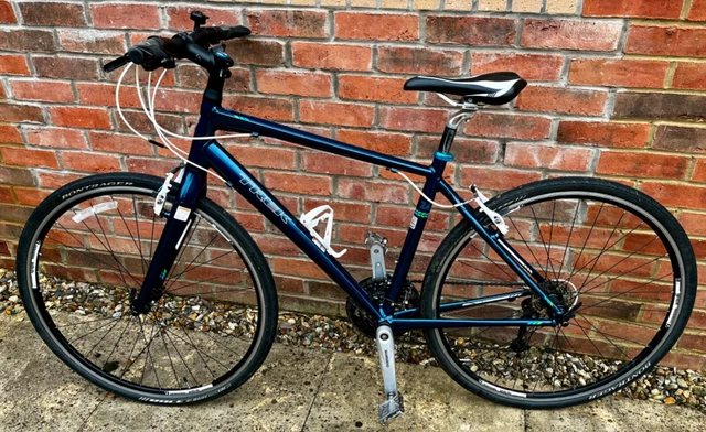 Trek road online bike pedals