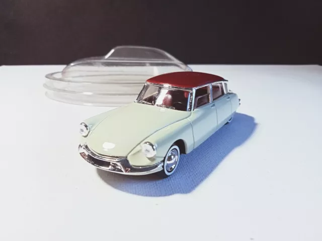 SOLIDO Citroën DS 19 1956 1/43 voiture Miniature de Collection