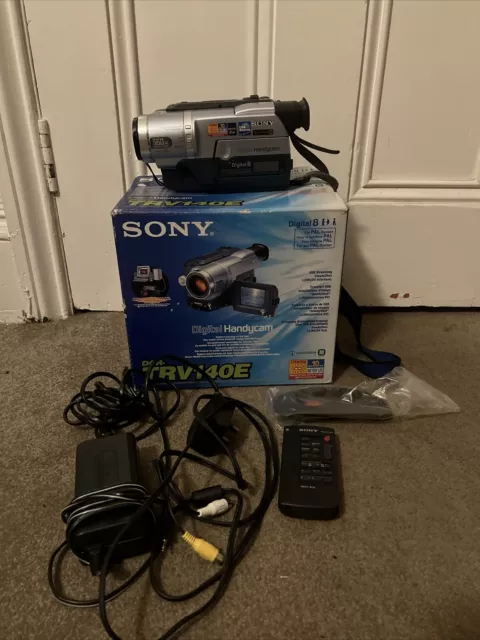 Sony DCR-TRV140E Digital 8 Hi8 Tape Camcorder Video Recorder Boxed