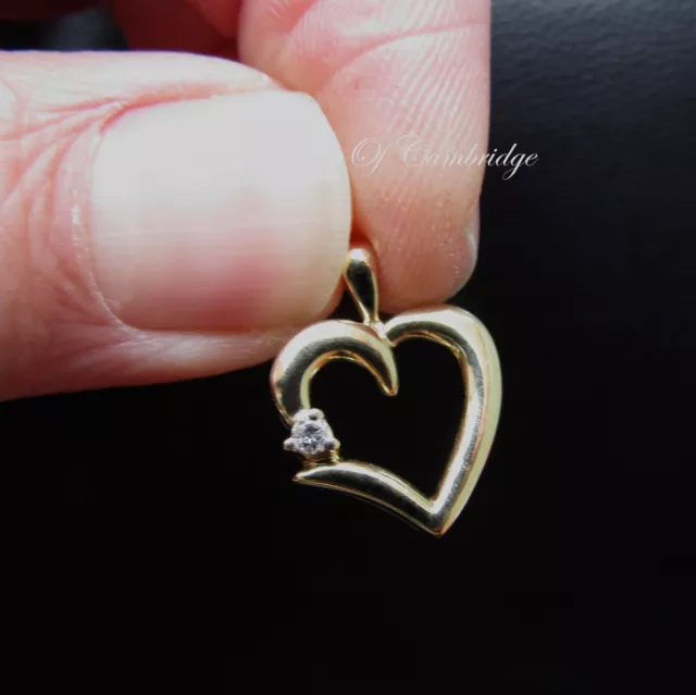 9k 9ct Gold Diamond Solitaire Heart Pendant 1.34g 20mm x 15m