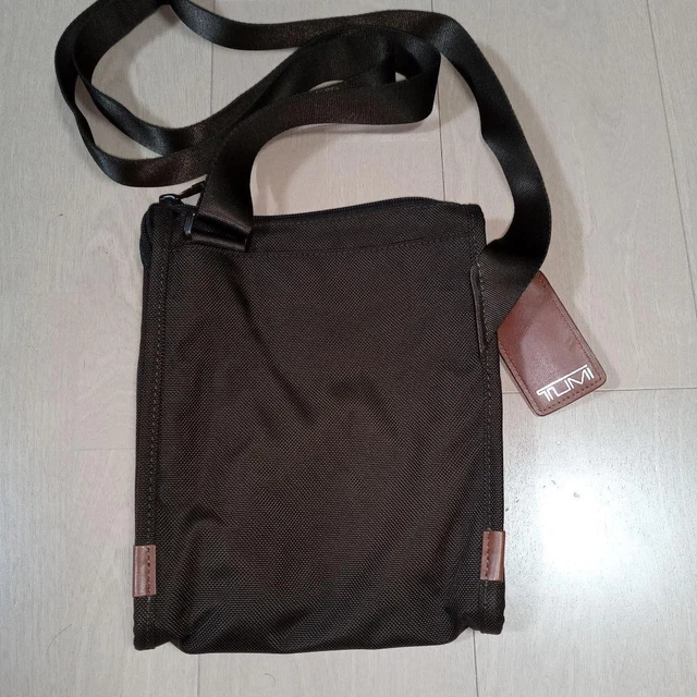 Tumi Alpha II Pocket Bag Small Crossbody Dark Brown Nylon 24x20.5x3.75cm Used 5