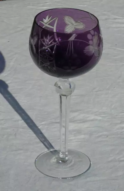 Bohème - Verre en cristal doublé, de couleur: Violet Haut. 20,5 cm