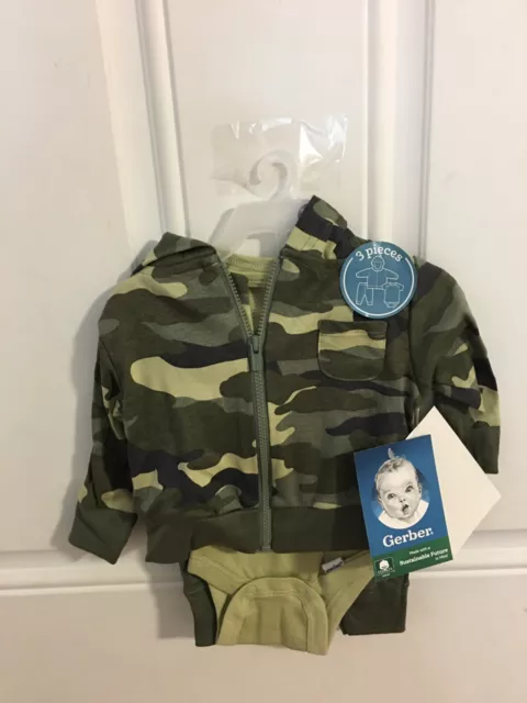 Brand New Infant Boys Size Newborn Gerber 3 Piece Outfit