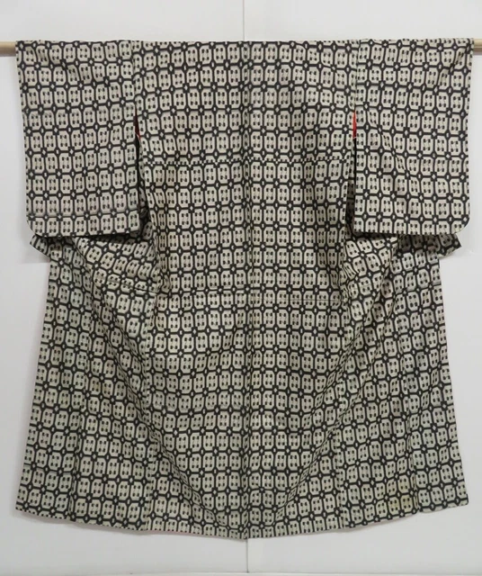 1026i05z720 Vintage Japanese Kimono Silk MEISEN KOMON Off-white Black