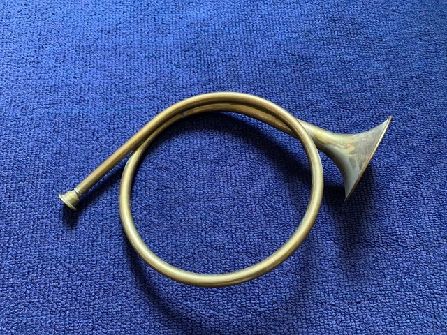 Cor de chasse en laiton – COUESNON
