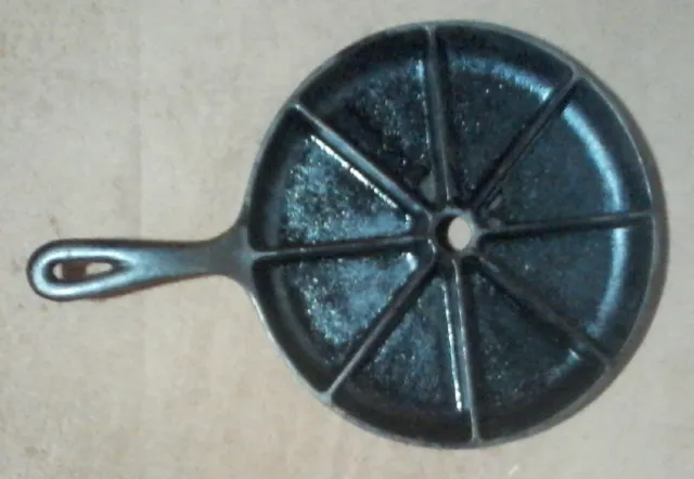 Vintage Cast Iron Corn Bread Skillet, 8 Wedge  8 3/4" Diameter